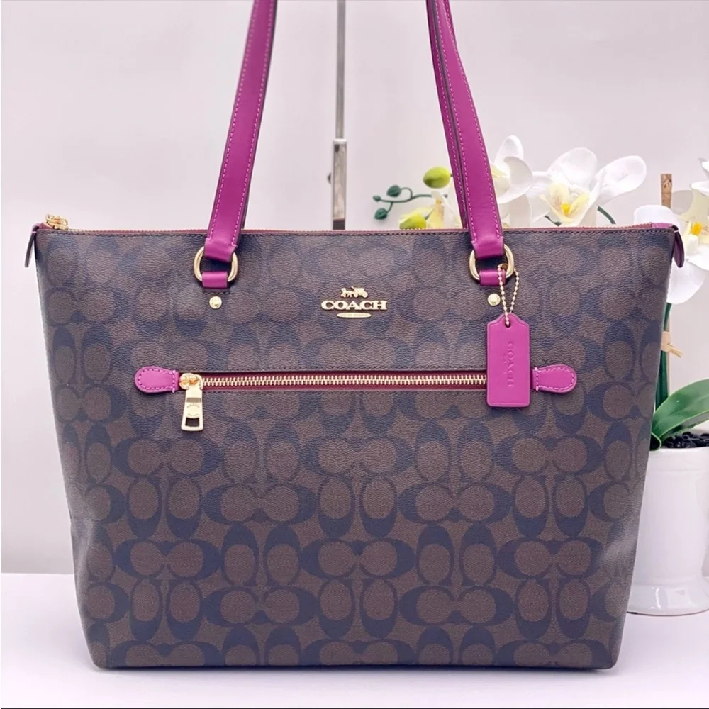 Coach Gallery Tote In Signature Canvas New - Picture 15 of 15